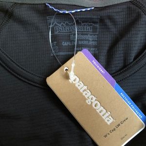 Patagonia W's XS Lightweight Capilene Crew Shirt